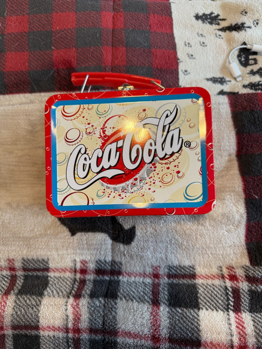 Coca-Cola Mini Tin Lunch Box 2000 Tin Box Company Bottle Cap Design Red Handle
