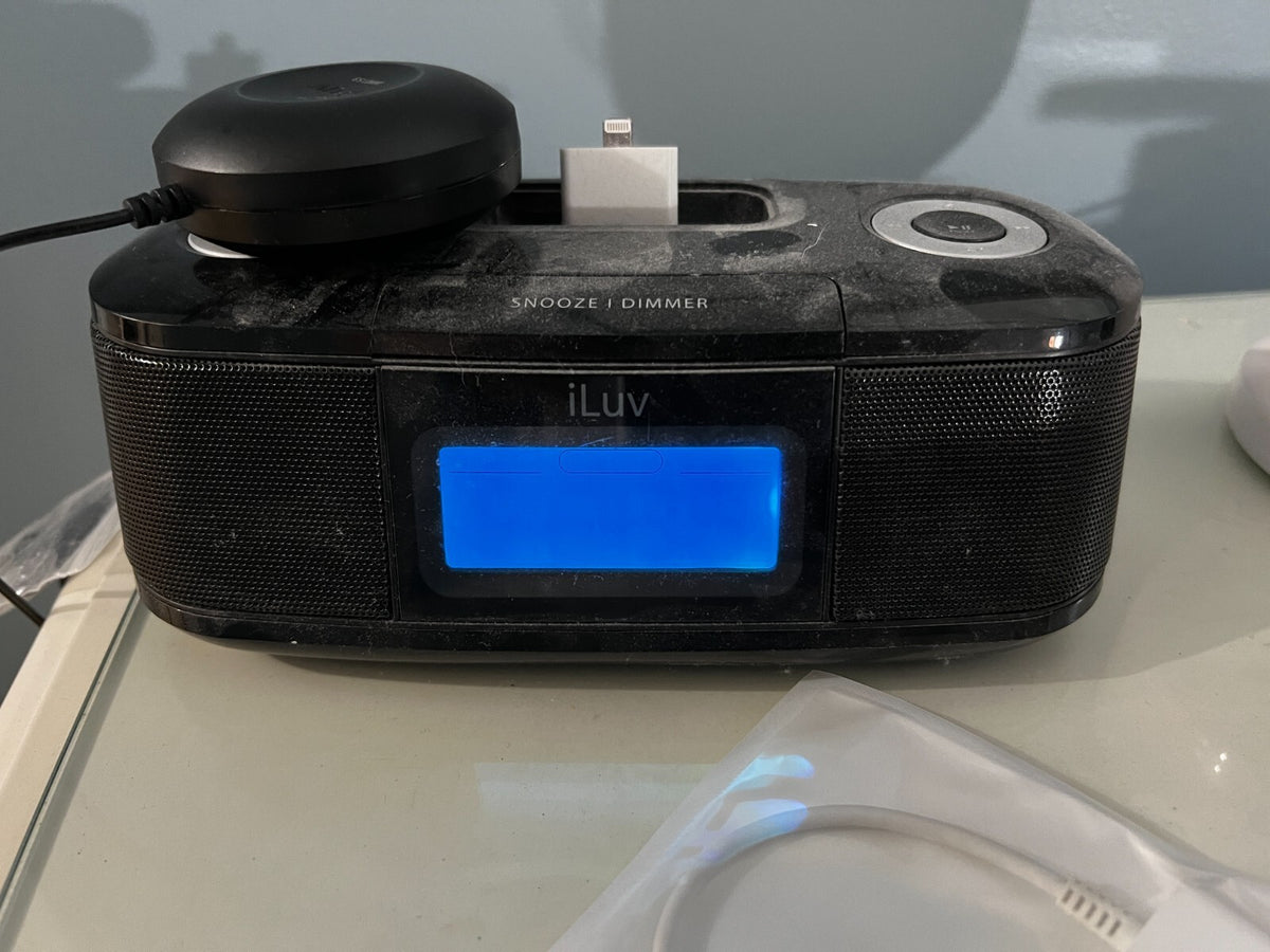 iLuv TimeShaker iPhone Dock Alarm Clock Speaker w/ Bed Shaker, Lightning Adapter