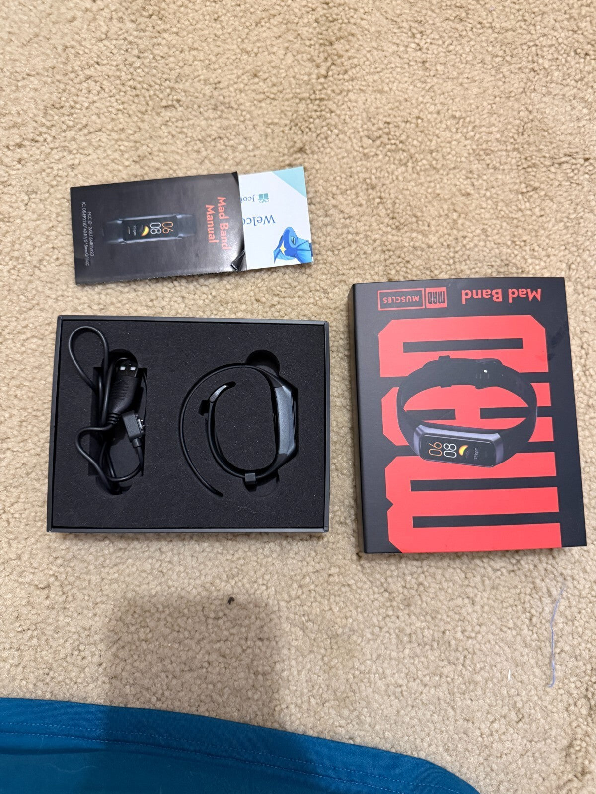 Lumen Metabolism Tracker and Mad Muscle Google Fit band