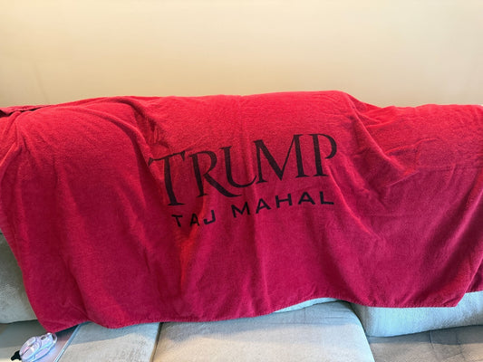 Trump Taj Mahal Casino Beach Towel Red Atlantic City NJ Souvenir Port & Company