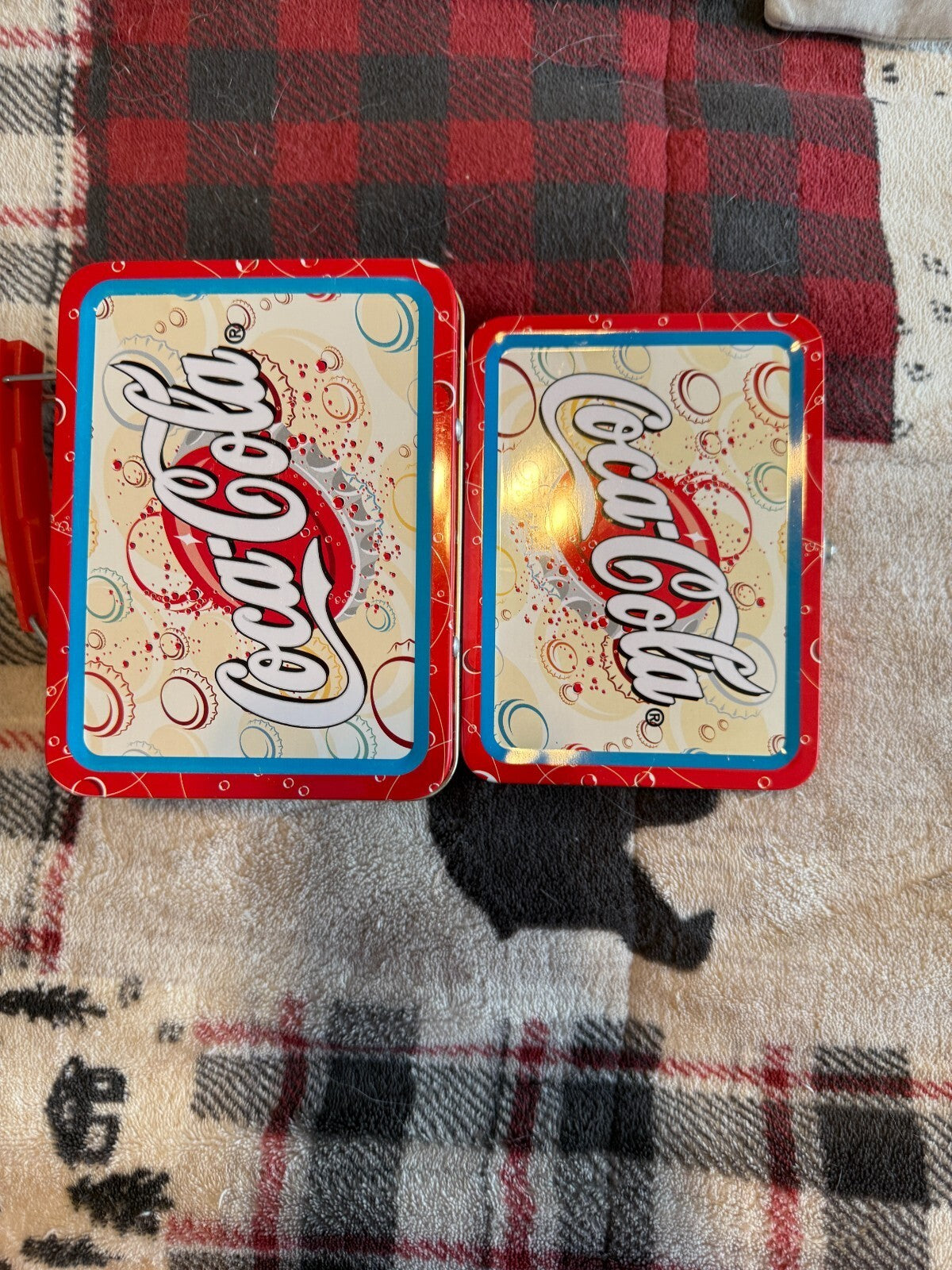 Coca-Cola Mini Tin Lunch Box 2000 Tin Box Company Bottle Cap Design Red Handle